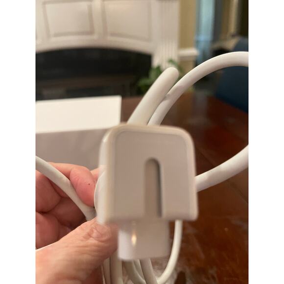 Apple Macbook Charger Volex Power Cord Charging Extender Cable APC7H - Picture 4 of 5